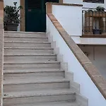 Palace לינה וארוחת בוקר