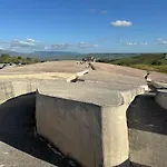 לינה וארוחת בוקר Palace