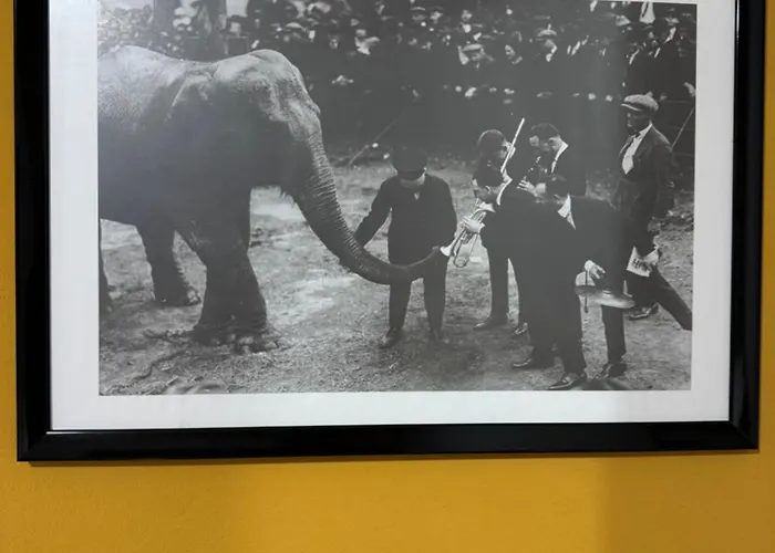 Palace Bed & Breakfast *